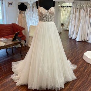 Wedding gown